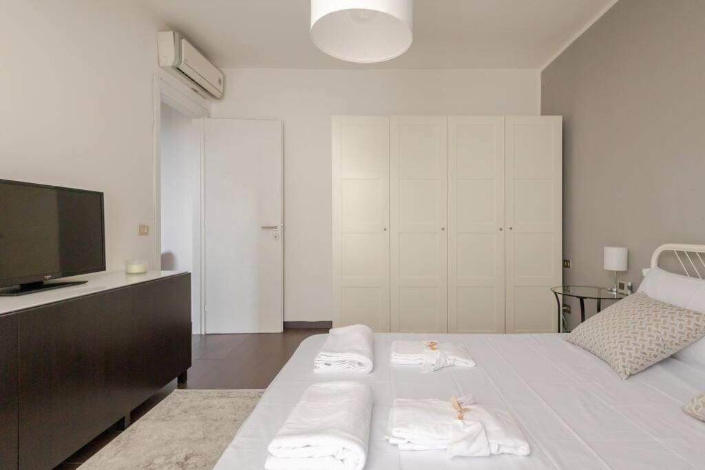 Sky-View Flat In Milan Apartman Kültér fotó