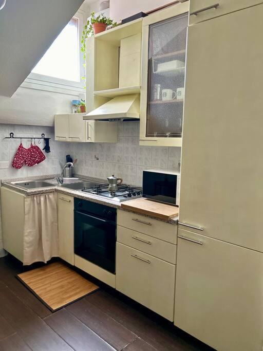 Sky-View Flat In Milan Apartman Kültér fotó